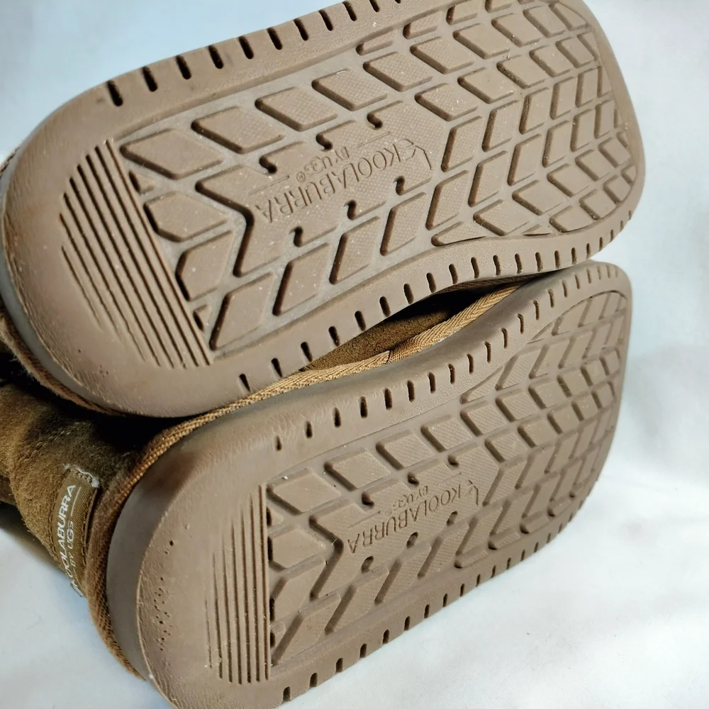 Koolaburra by‎ UGG; Aribel; Tan Suede Boots with Cream Fur Lining